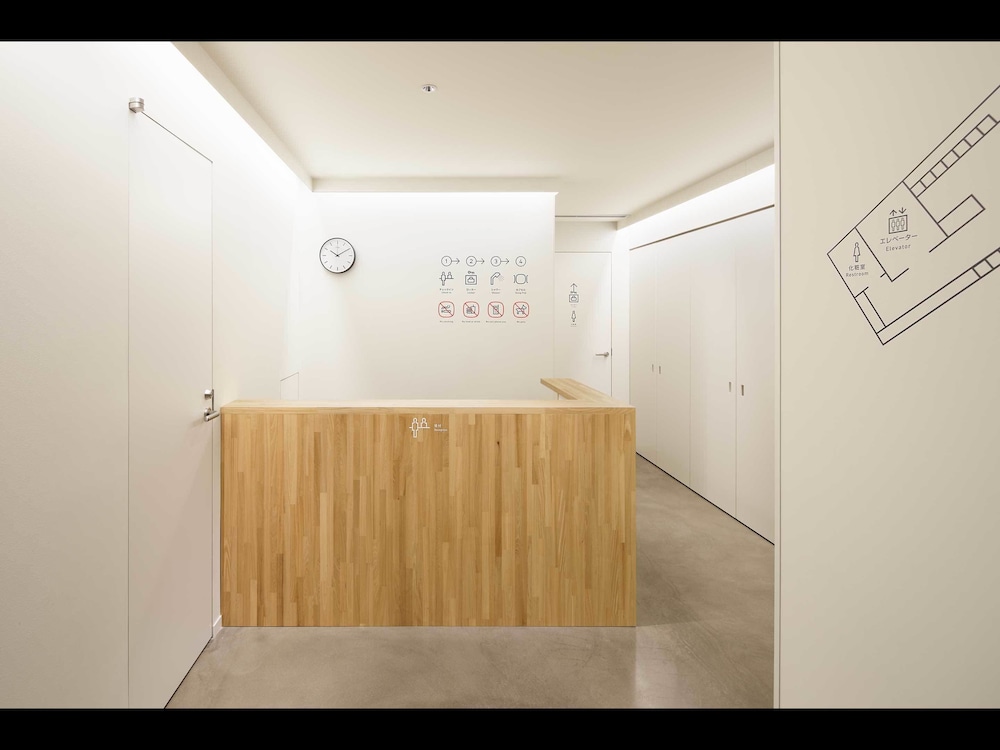 Nine Hours Woman Kanda 5/32