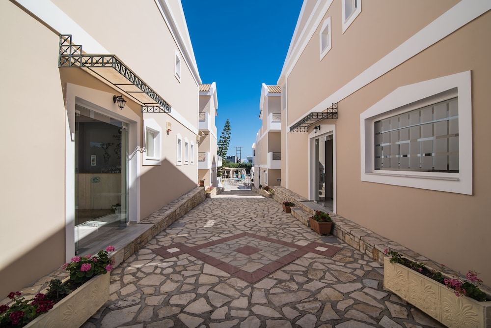 Maistrali Hotel 39/47