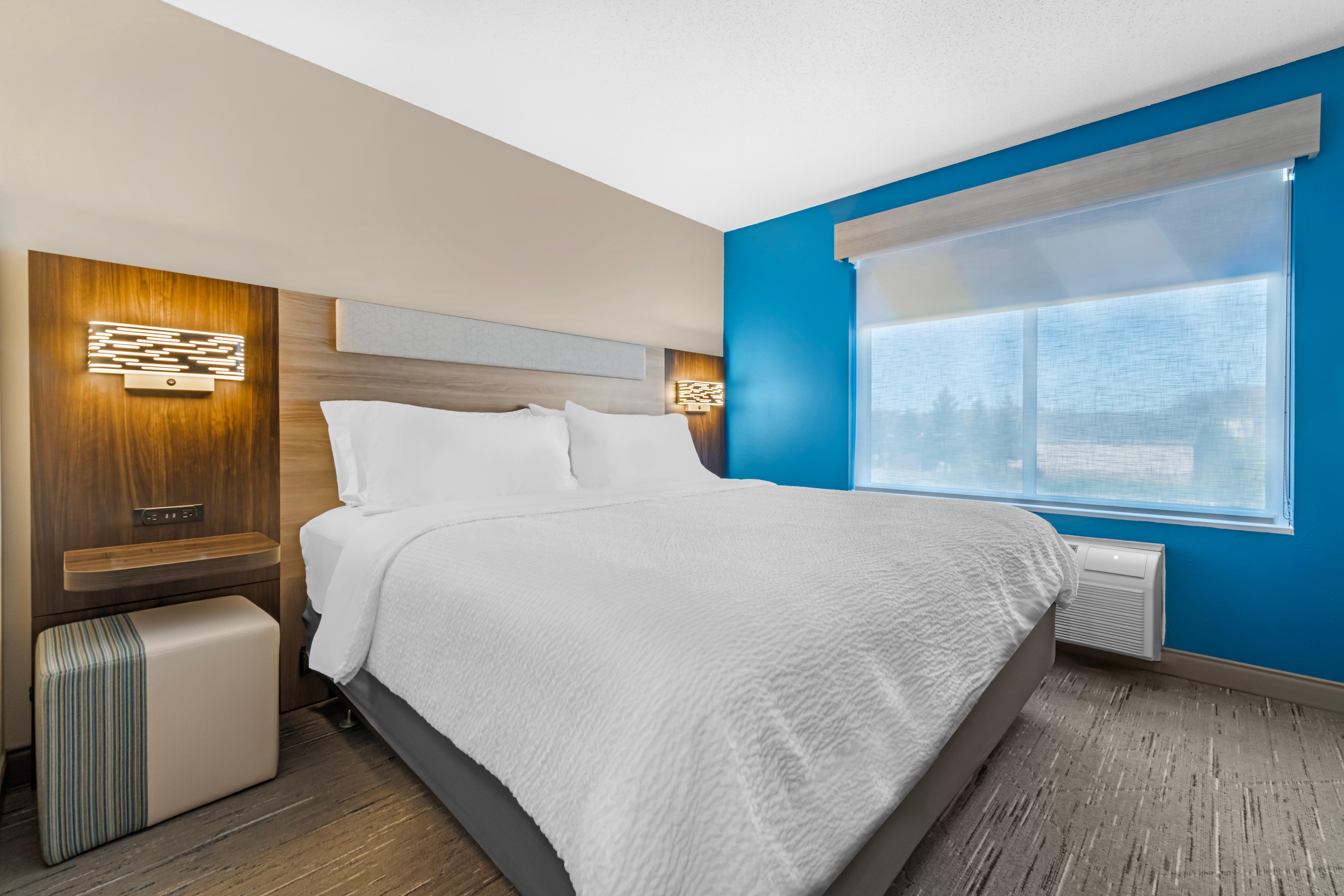 Suite, King Bed, 2 King Beds