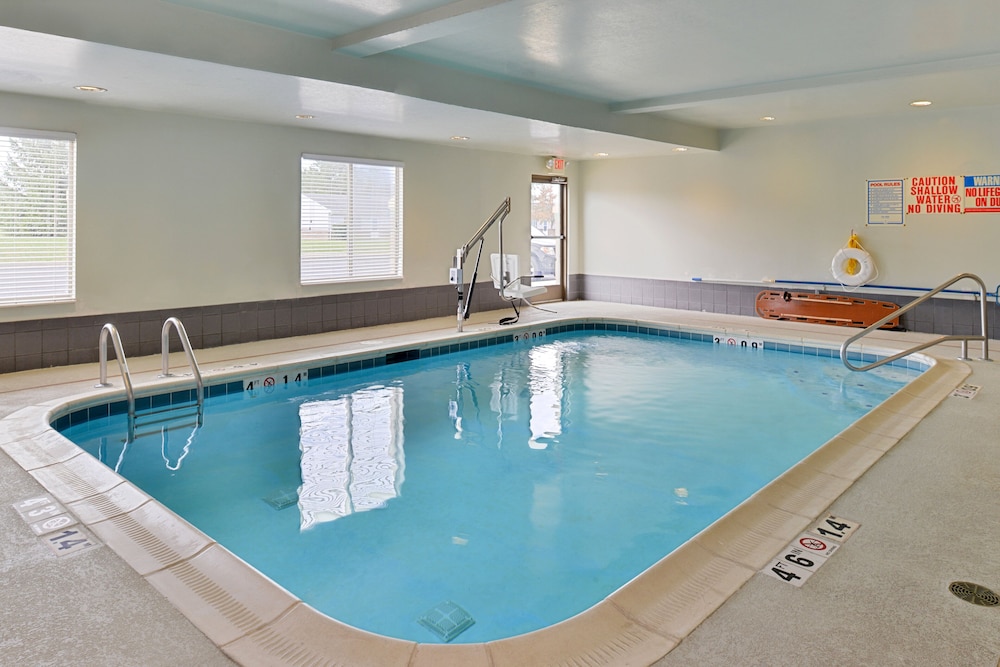 Holiday Inn Express Hotel And Suites Greenville 28/55