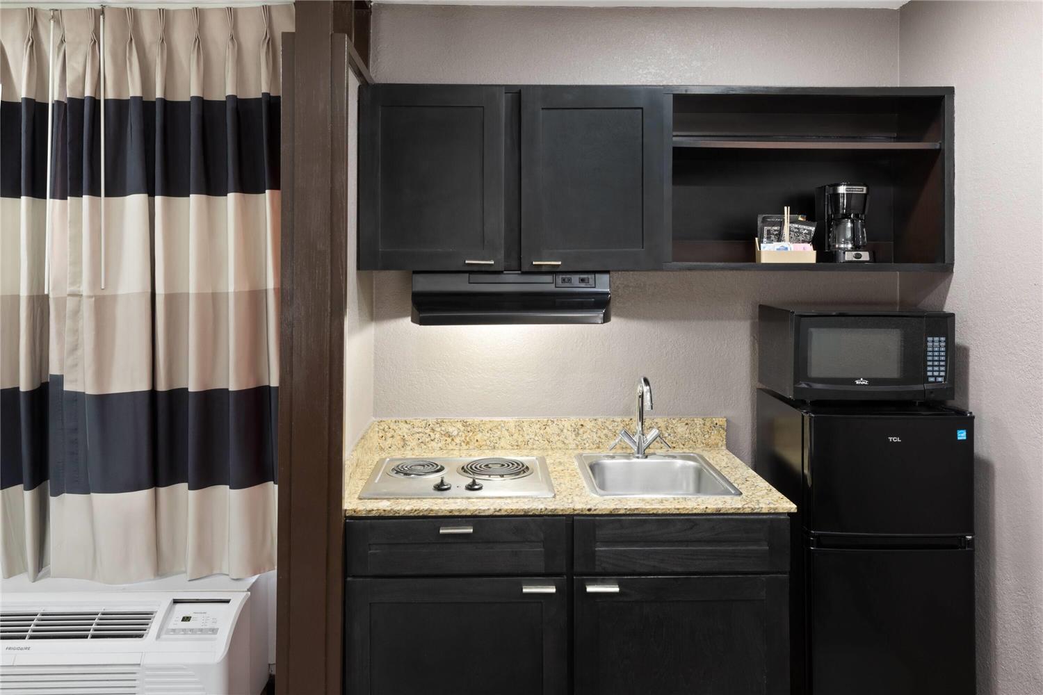 Ramada By Wyndham El Paso 34/38
