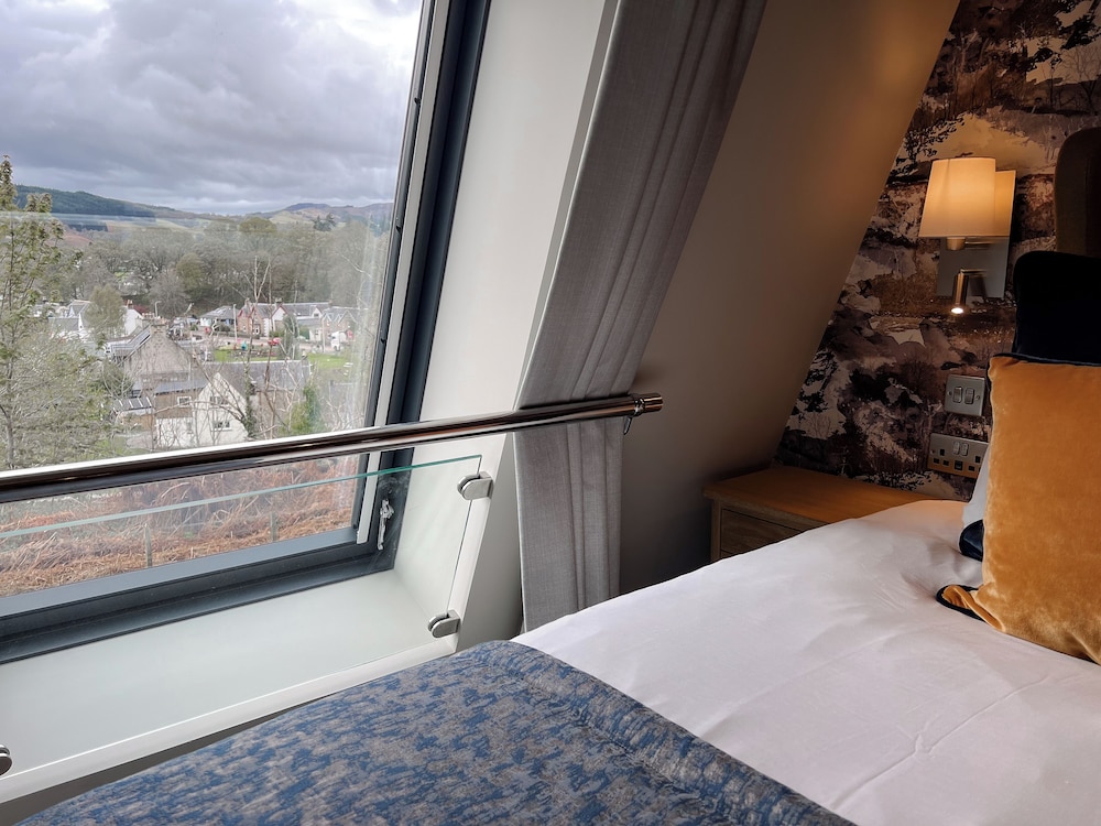 DELUXE, TWIN BEDS