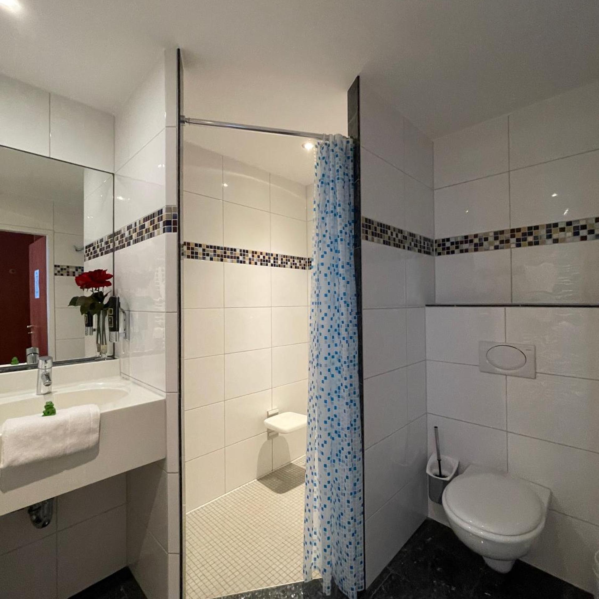 CLASSIC, DOUBLE BED, ACCESSIBLE
