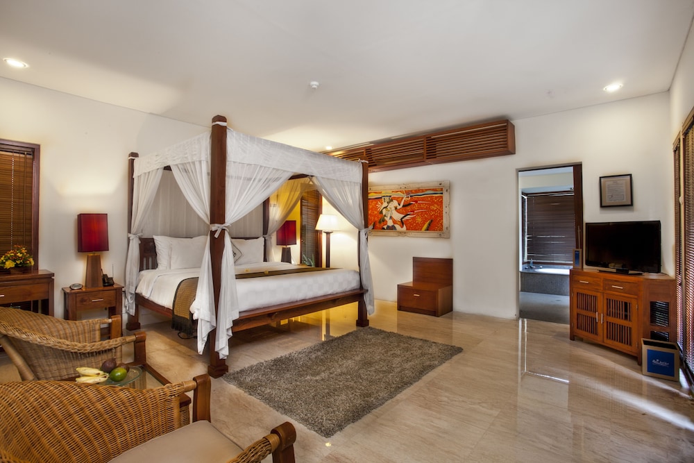 BALI BALIKU BEACH FRONT LUXURY PRIVATE POOL VILLAS 6/33