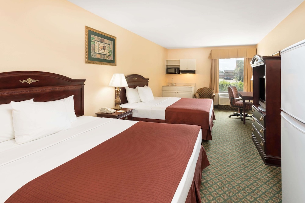 Days Inn And Suites Eunice 12/47