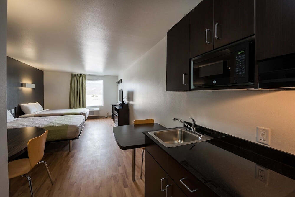 Studio6 Mccarran, NV - Sparks - Tahoe - Reno Industrial Center 25/49