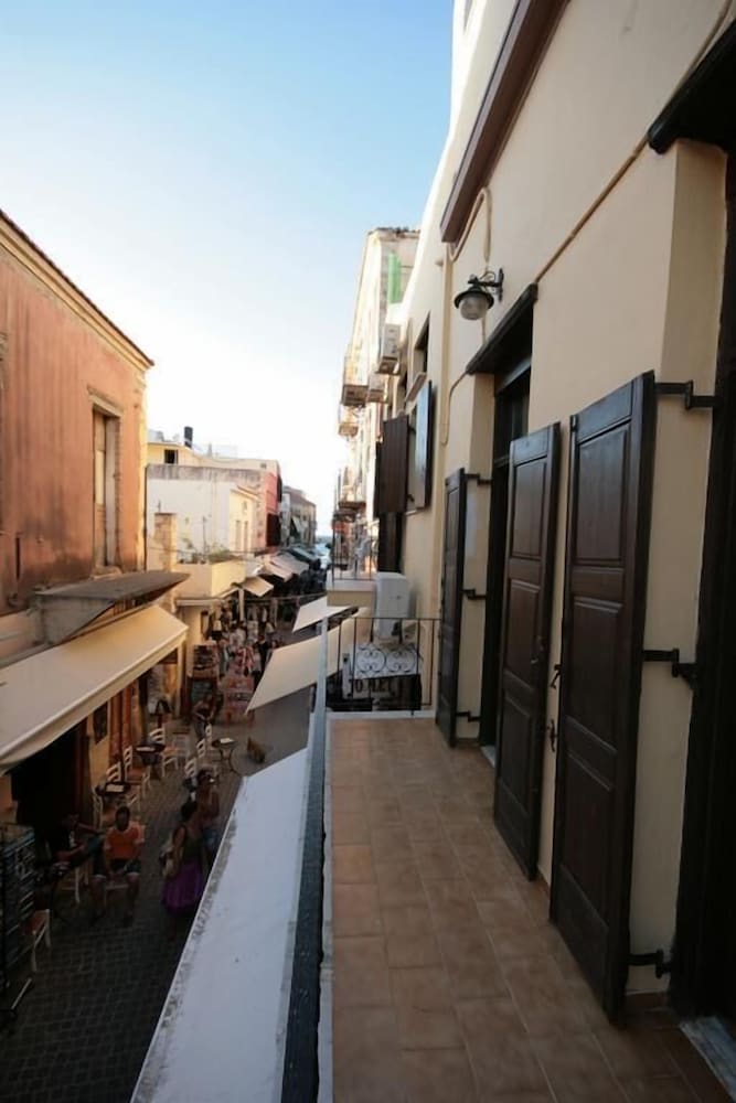 Chania Rooms 37/48