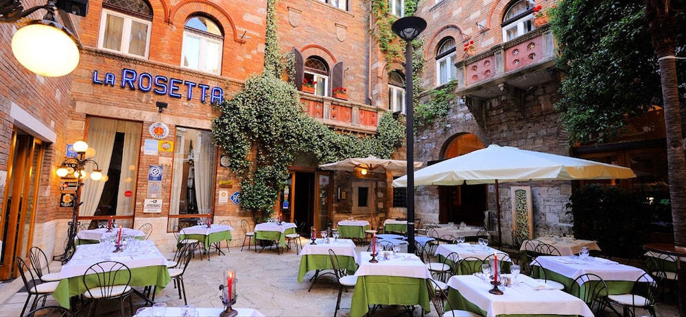 restaurant-cafeteria