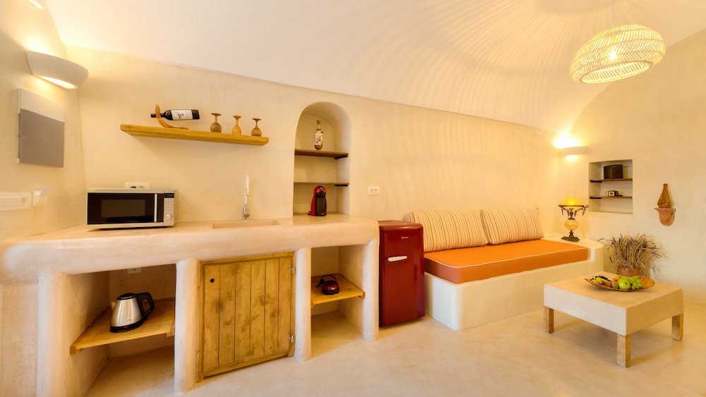 Pasithea Suites Santorini 41/60