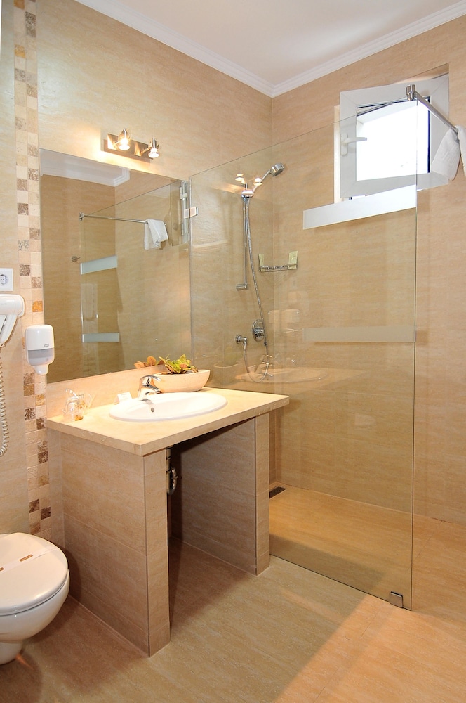 Hotel Confort 20/54