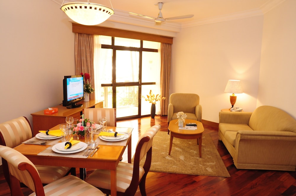 Riverside Serviced Apartments 41/72