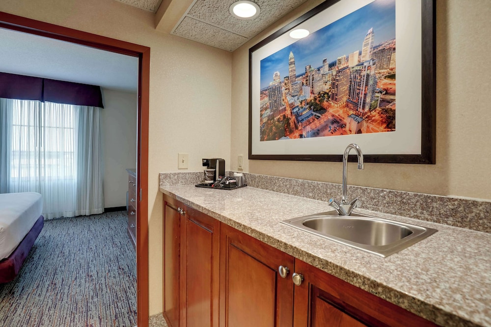Drury Inn & Suites Charlotte Northlake 50/50