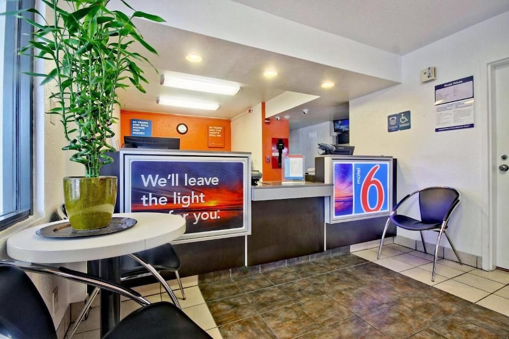 Motel6 Dania Beach, FL 43/59