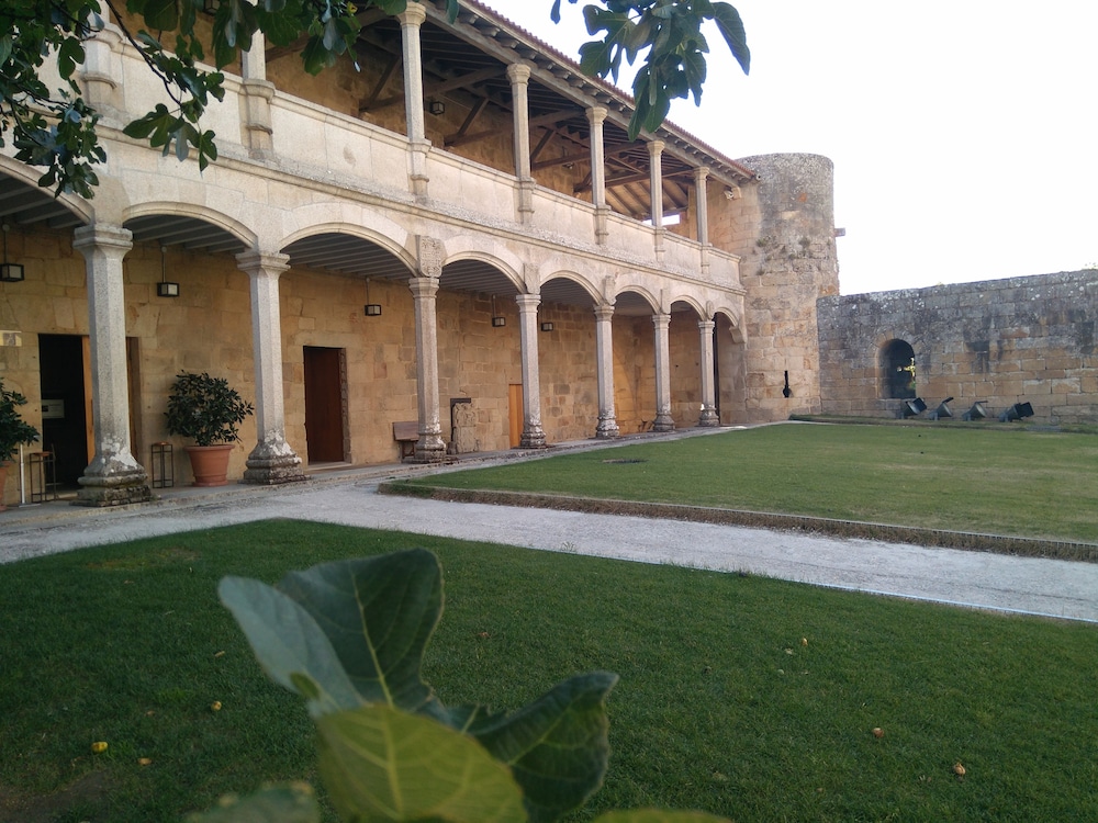 Parador Castillo De Monterrei 29/35