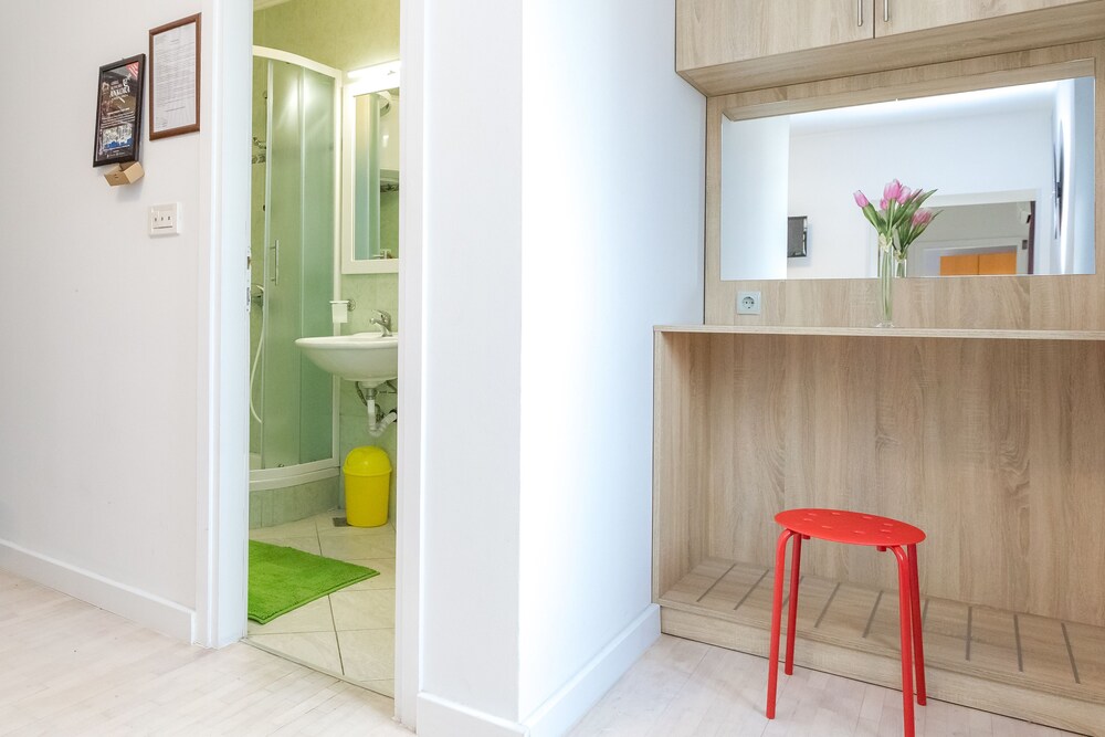 Apartments In City Center Ventus 7/49