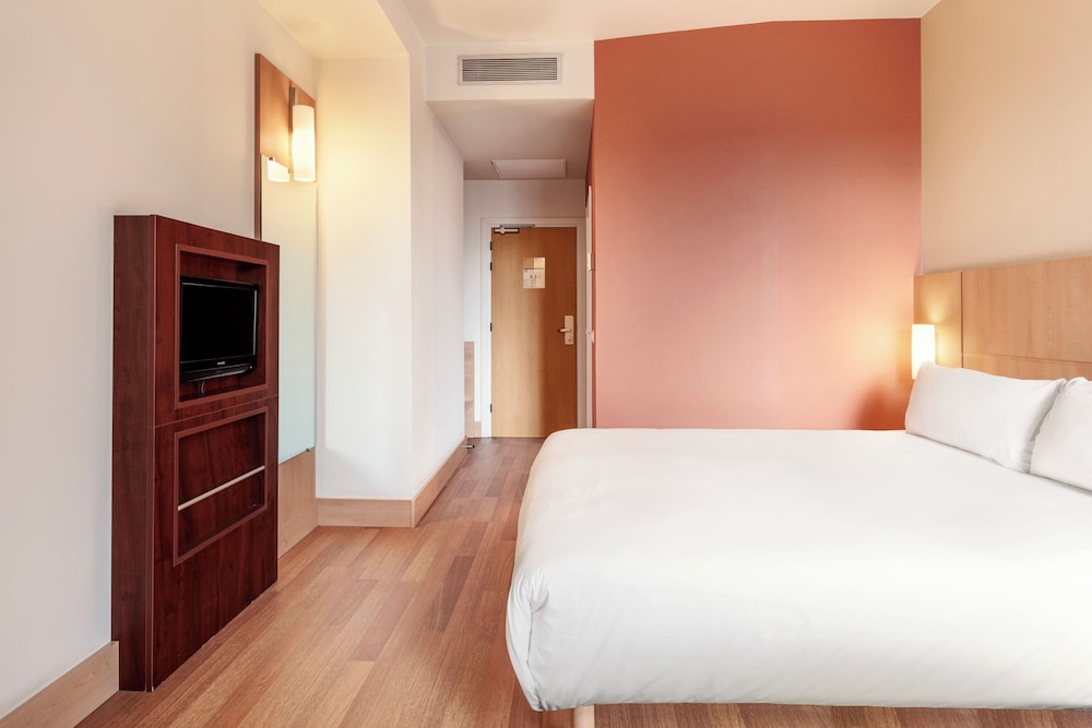 Room, King Bed