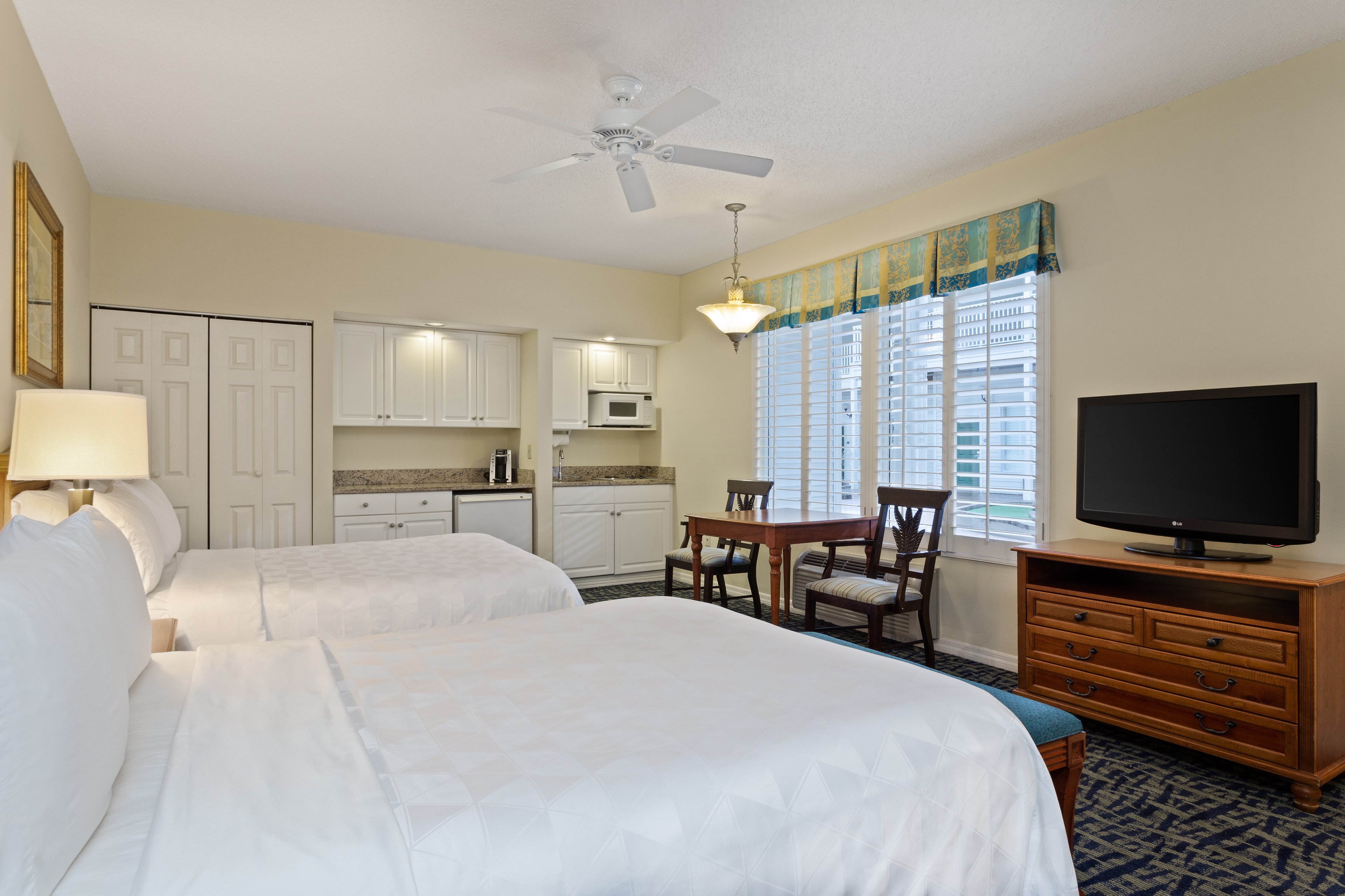 Holiday Inn & Suites Clearwater Beach S-harbourside 53/130