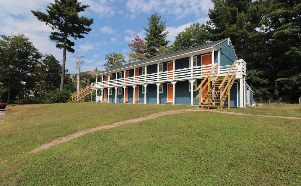 Yankee Clipper Inn, SureStay Collection by Best Western 42/50
