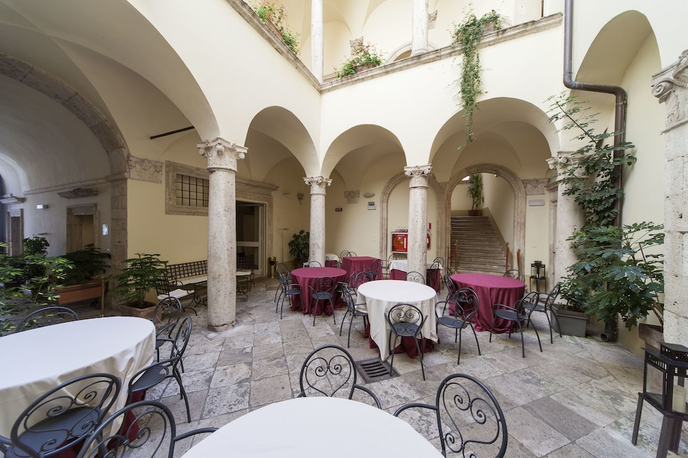 Palazzo Guiderocchi 1/48