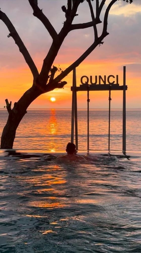 Qunci Villas Resort 62/65