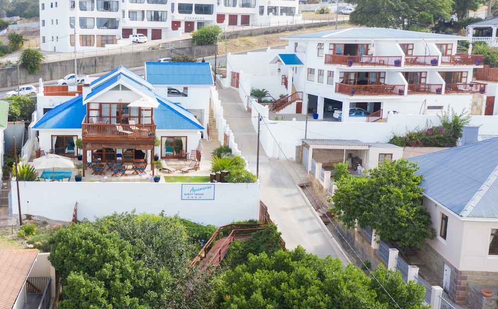 Aquamarine Guest House 4/73