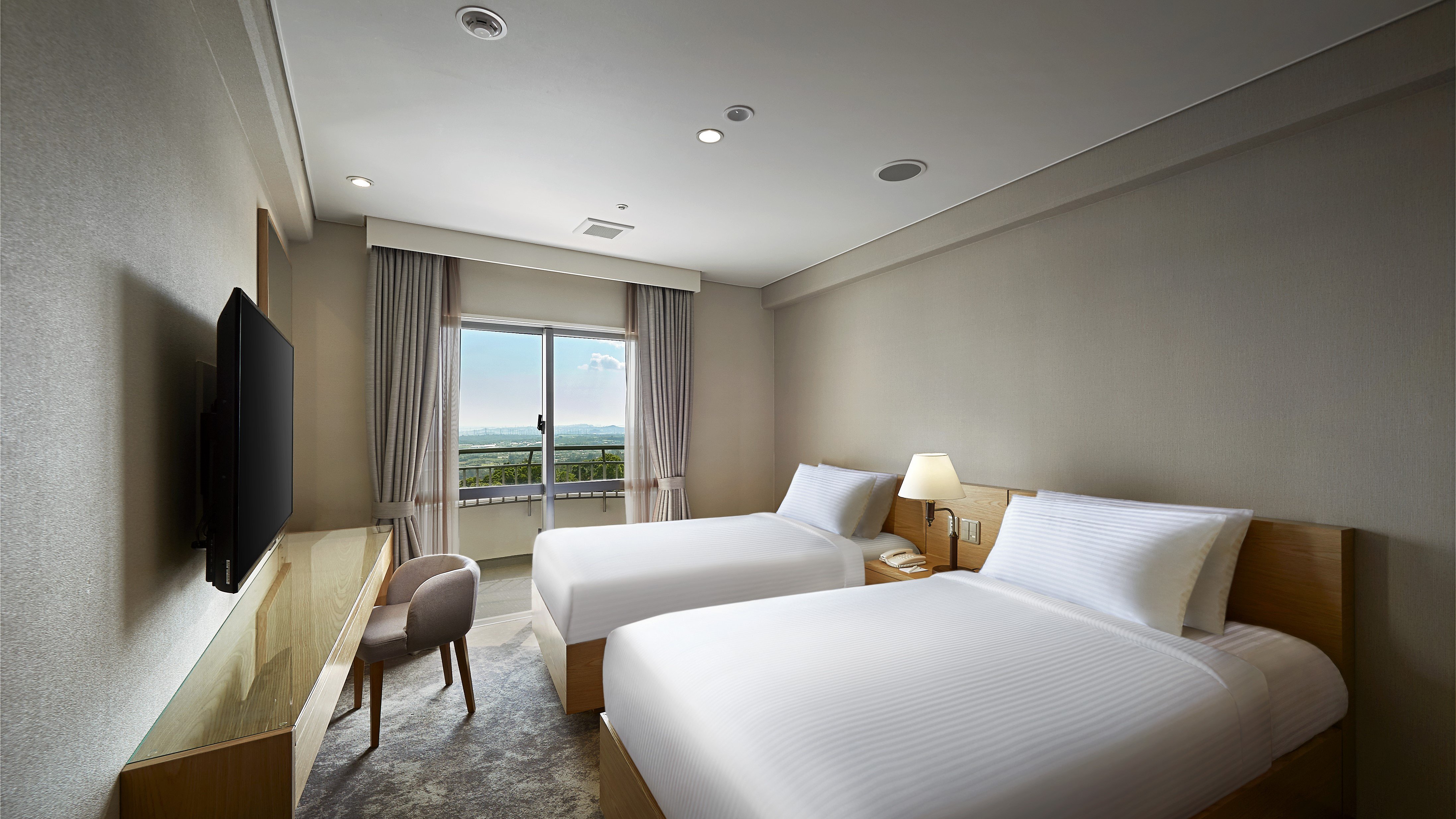 ANA Crowne Plaza Resort Okinawa Uruma Hills by IHG 18/50