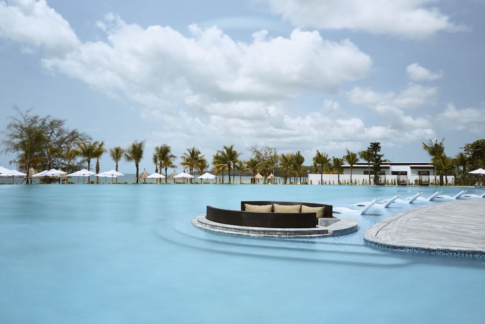 Movenpick Resort Waverly Phu Quoc 35/77