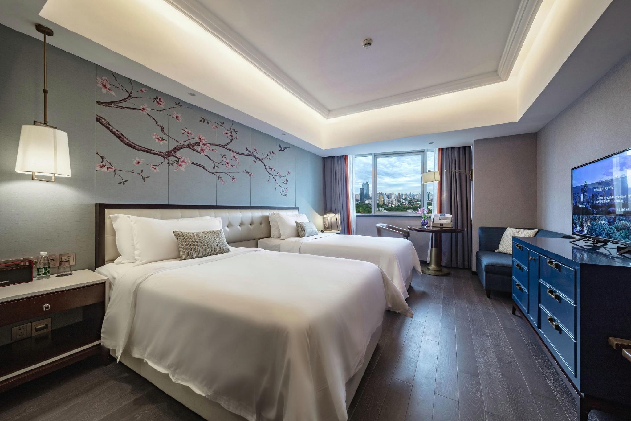 Social, Double Bed, City View