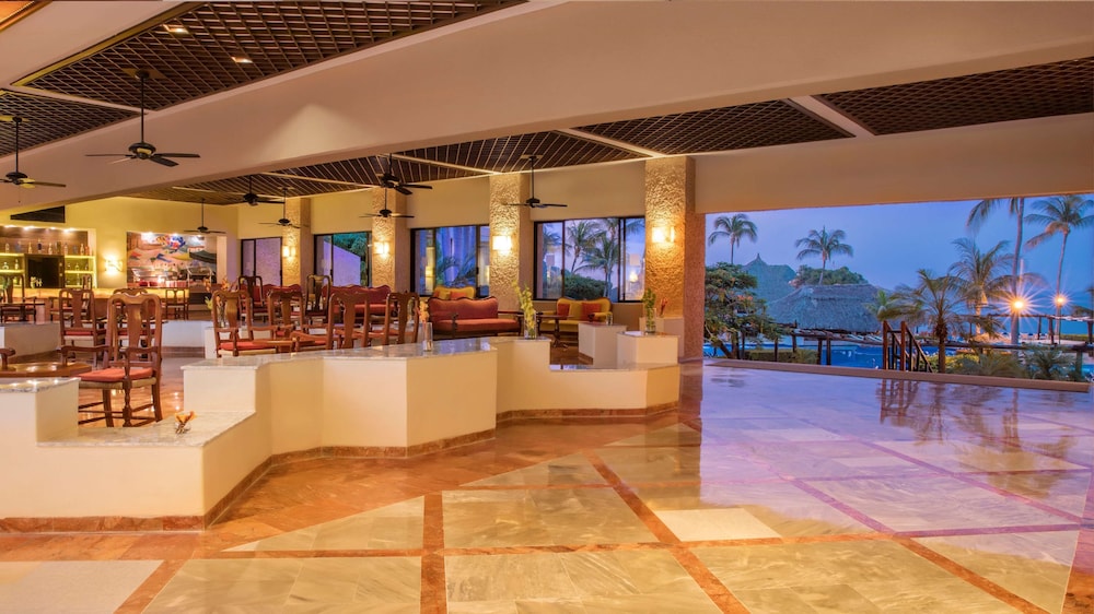 Barcelo Huatulco - All Inclusive 8/71