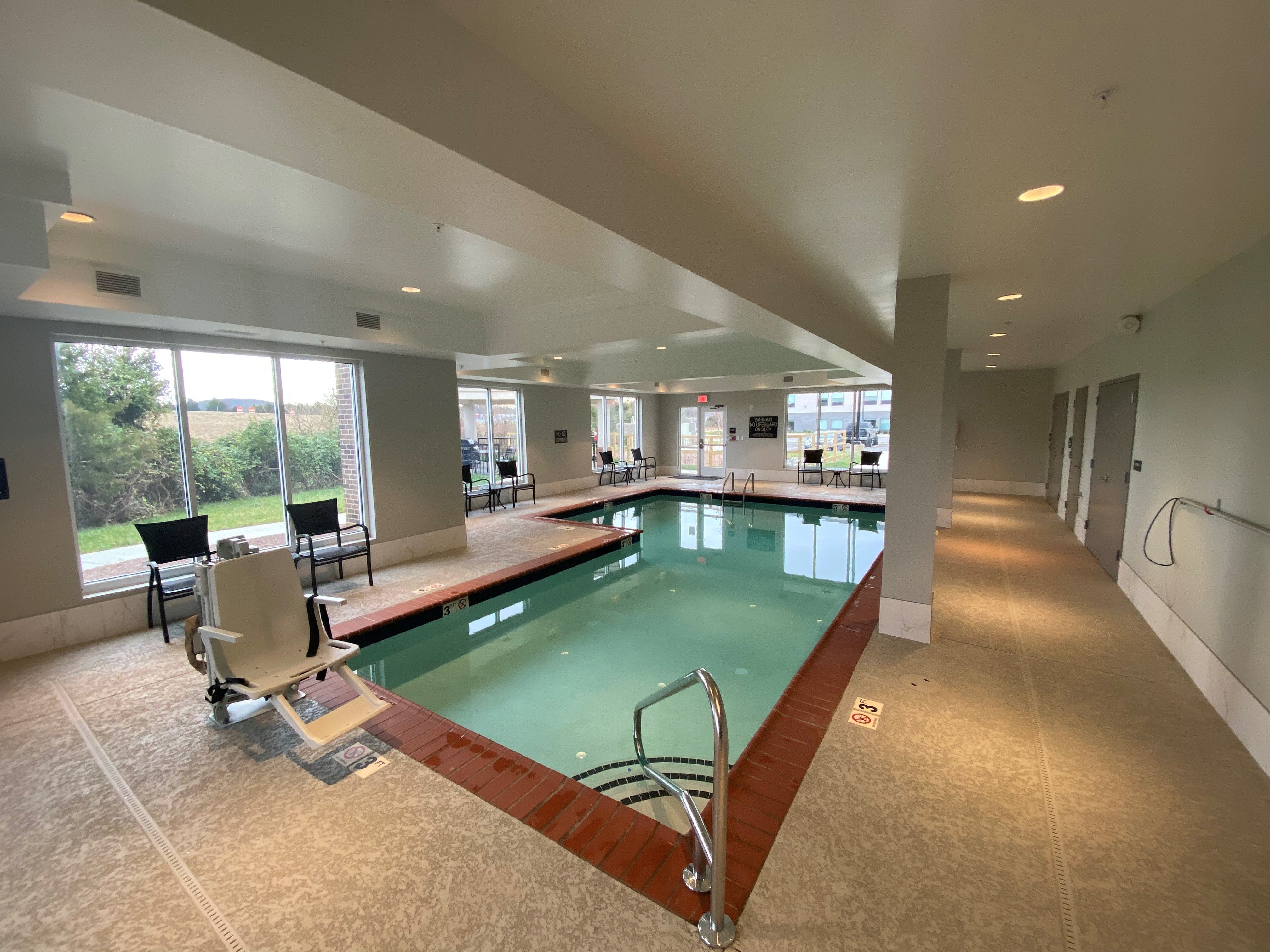 Candlewood Suites Lebanon 17/52