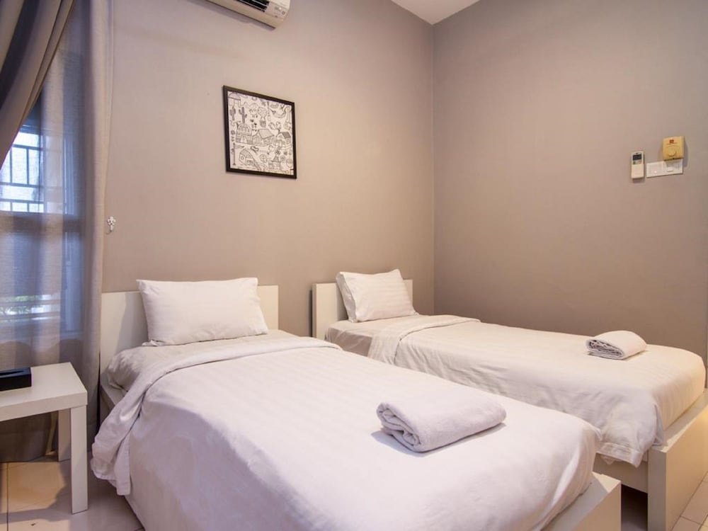 O'BOUTIQUE SUITES 8/22