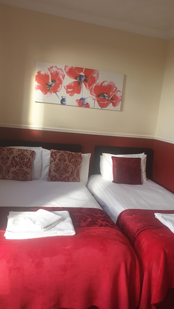 All Seasons Guest House 8/38