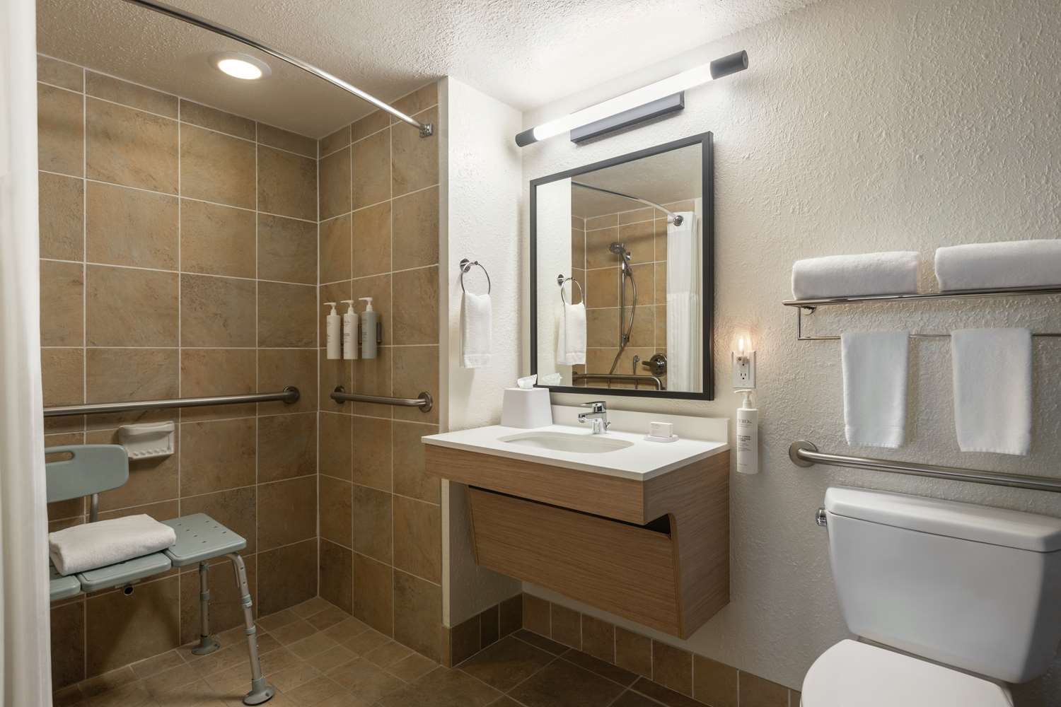 Spark by Hilton Sarasota Siesta Key Gateway 43/43