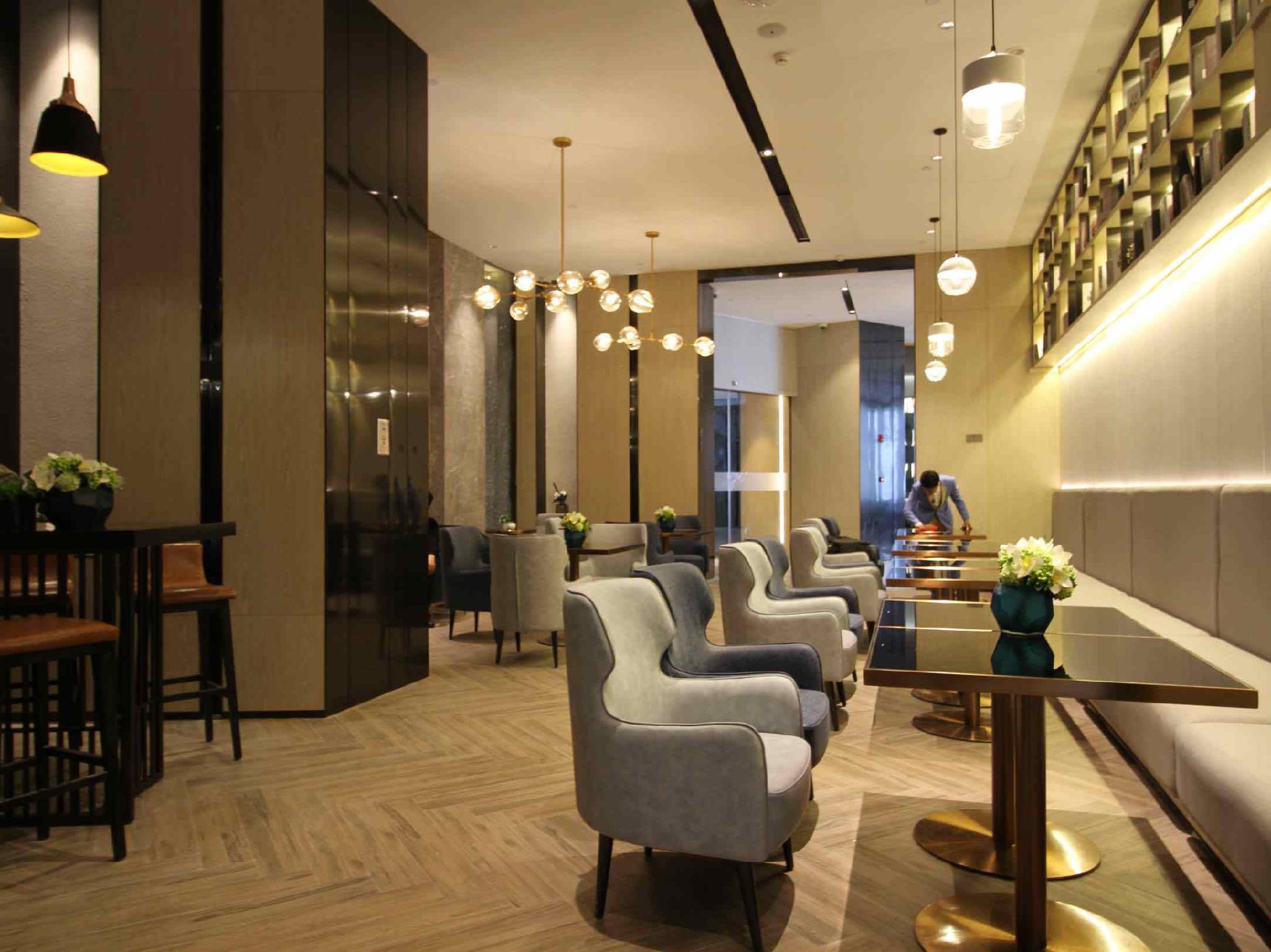 Echarm Hotel (Shanghai Hongqiao Railway Station ) 41/55