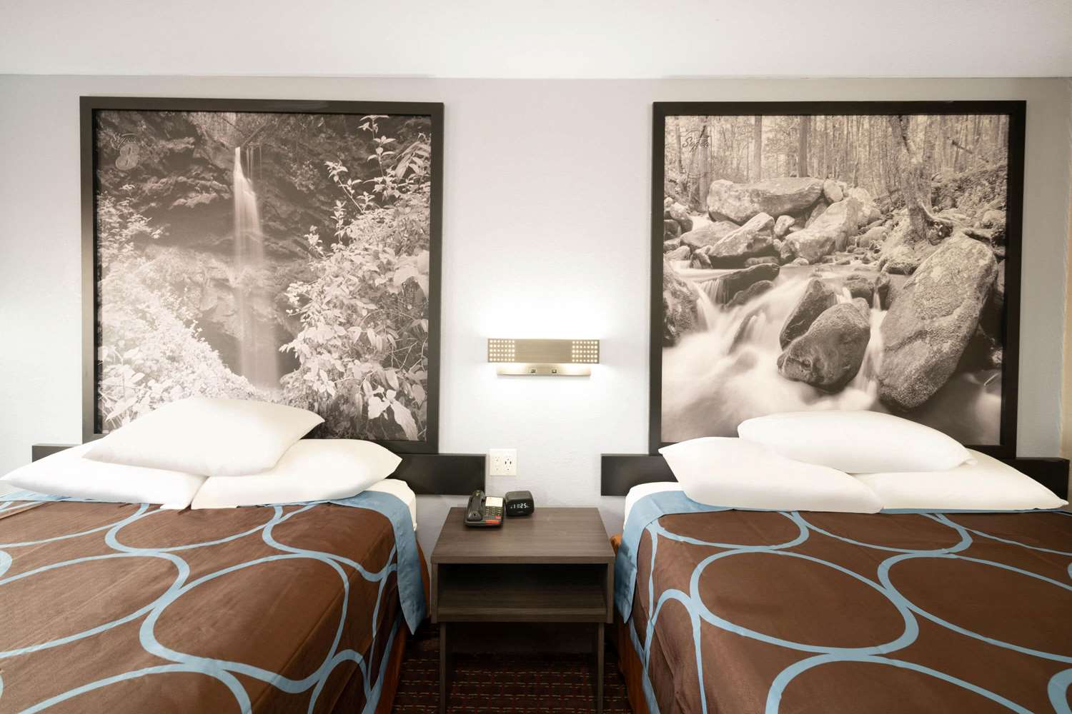 Super 8 by Wyndham Cleveland TN 18/36