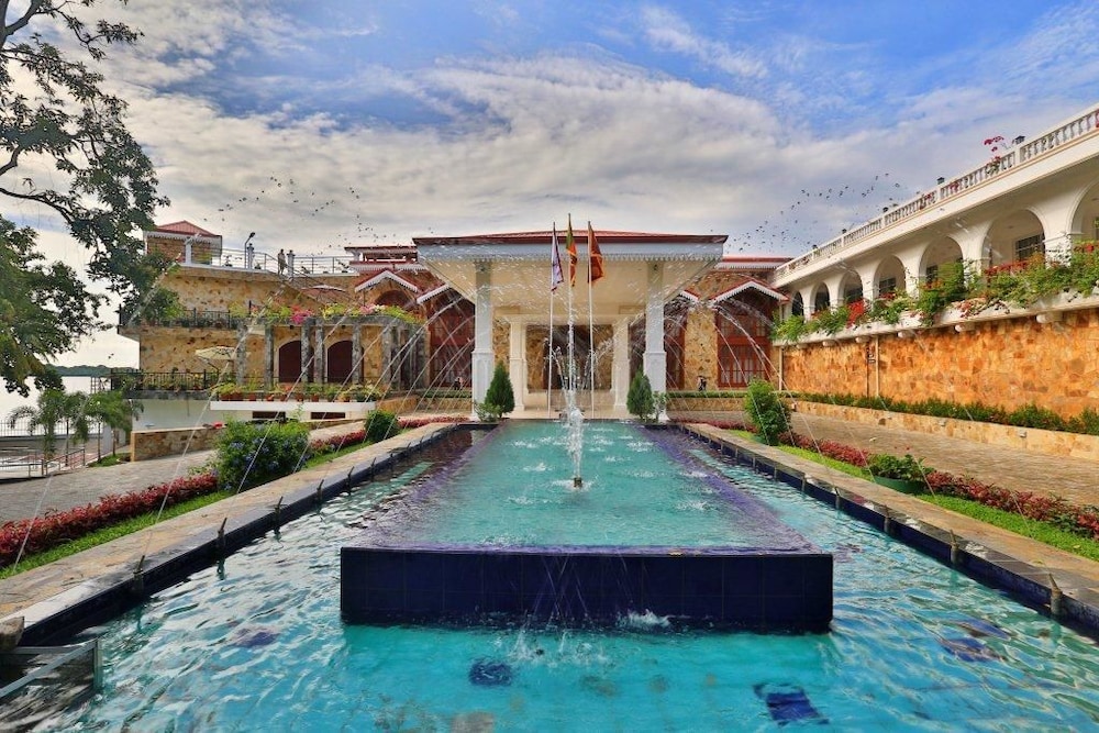 Centauria Lake Resort 44/50