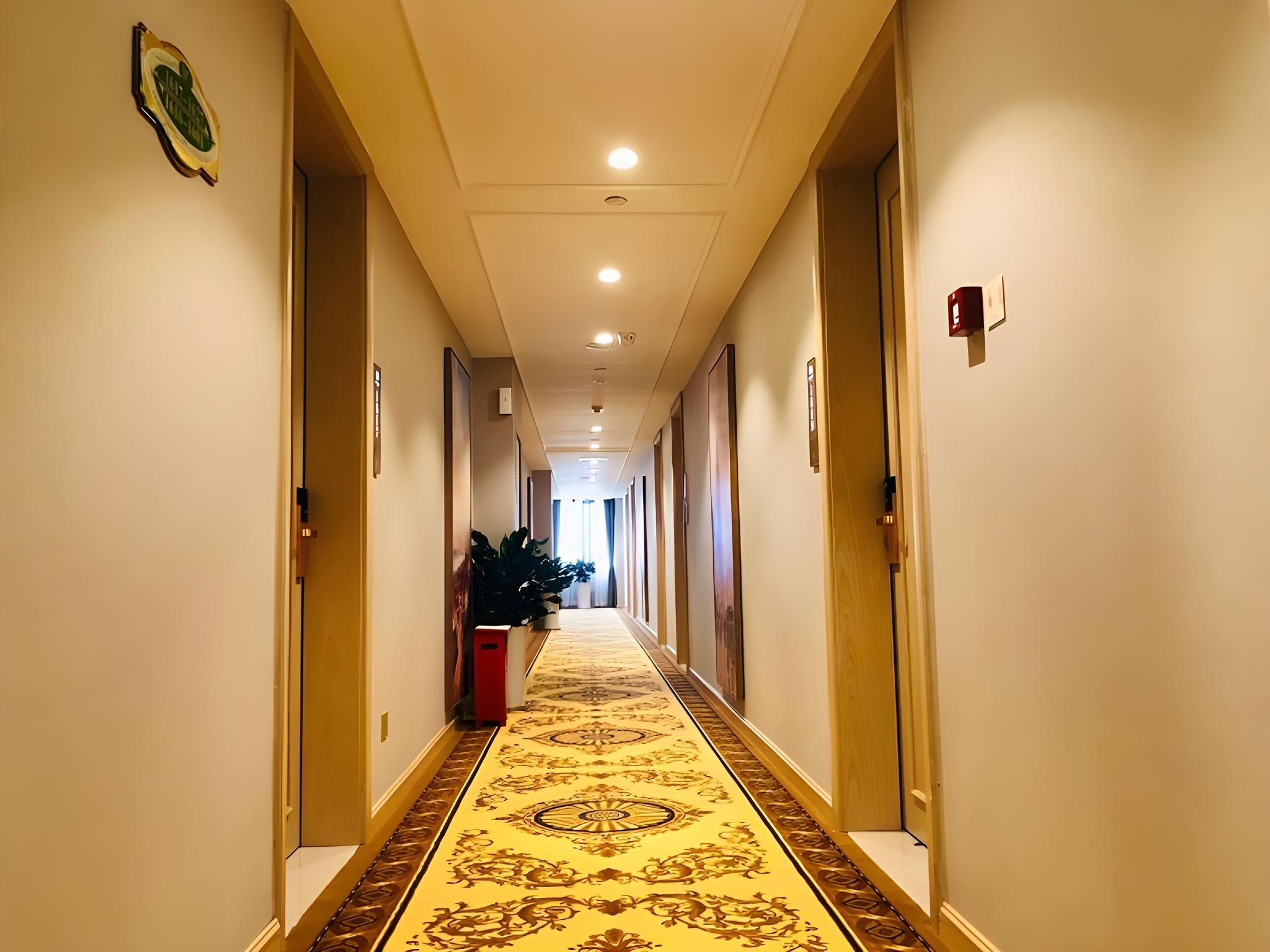Vienna Hotel (Chongqing University Town) 44/45