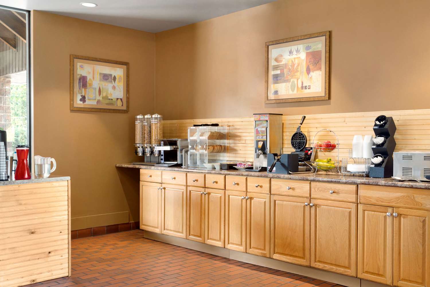 Travelodge by Wyndham North Bay 4/9