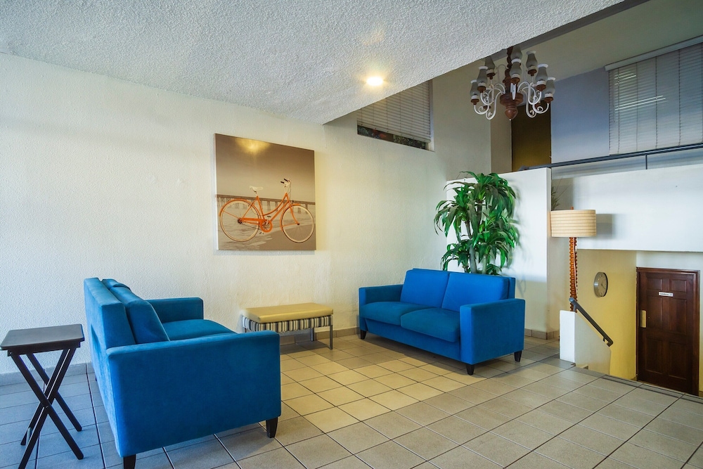 Hotel Costa Ensenada 51/68