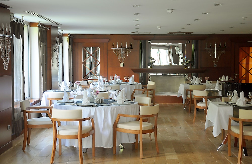 Hotel Midi 27/38