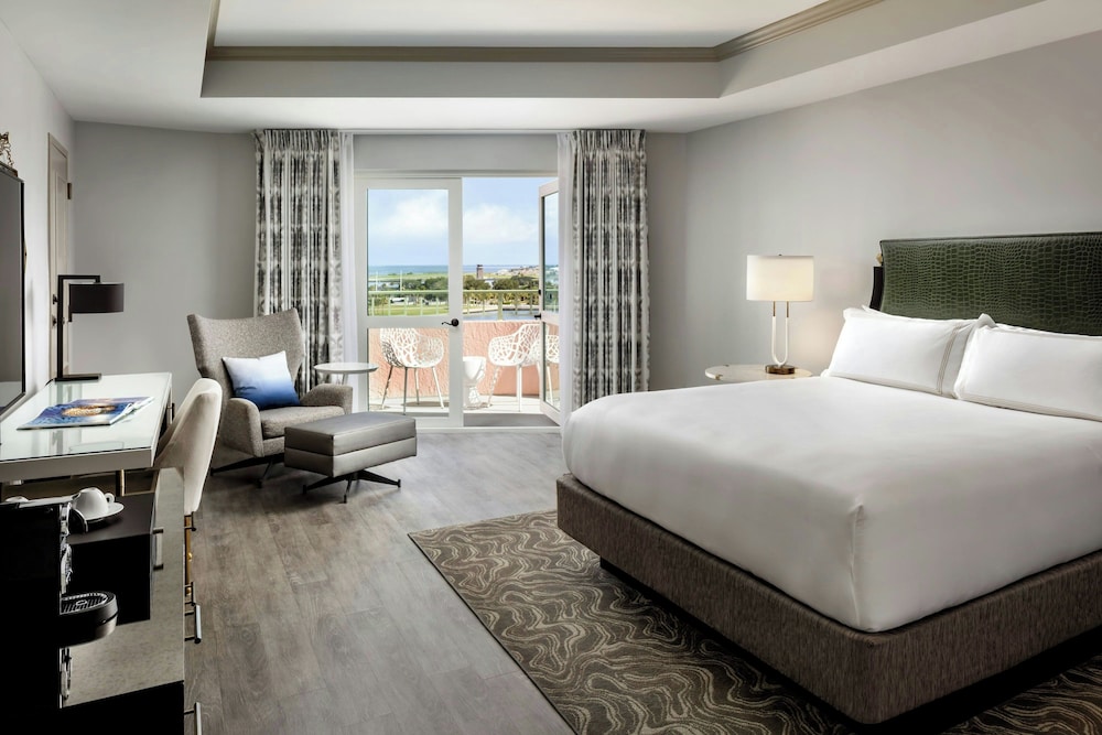 Tower, Deluxe, King Bed, Resort View, Balcony