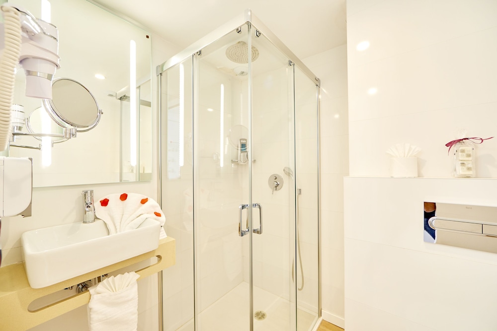 Mediterranean Bay Adults Only 47/49