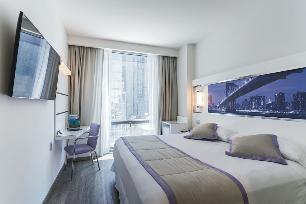SUPERIOR, DELUXE, KING BED, WITH VIEW