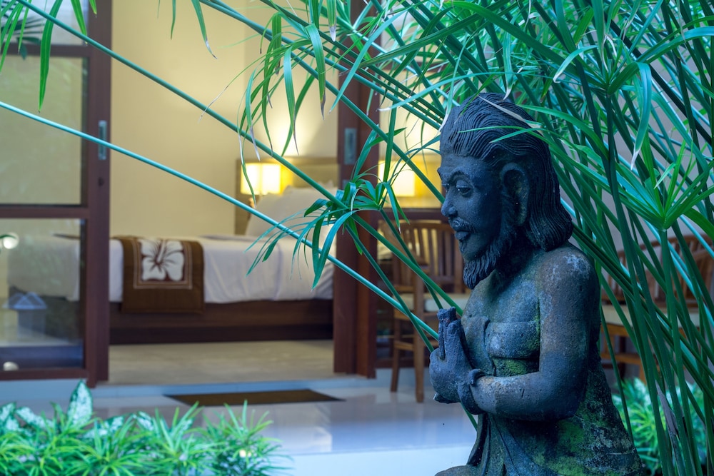 Bali Summer Hotel 7/50