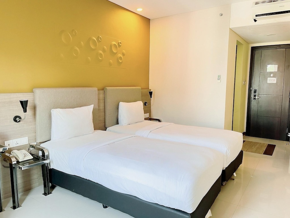 VERSE HOTEL CIREBON 25/72