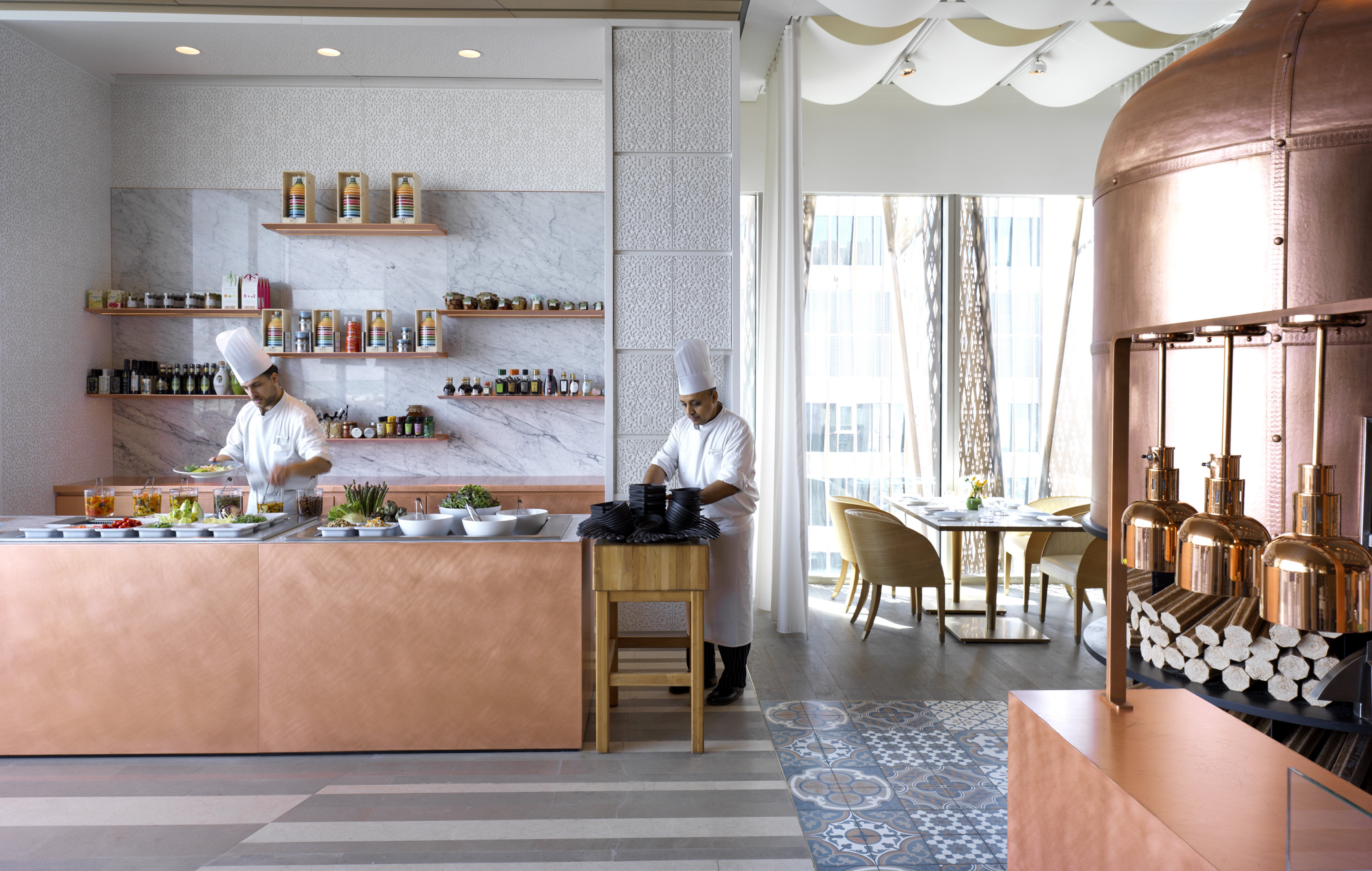 Four Seasons Hotel Kuwait at Burj Alshaya 66/78