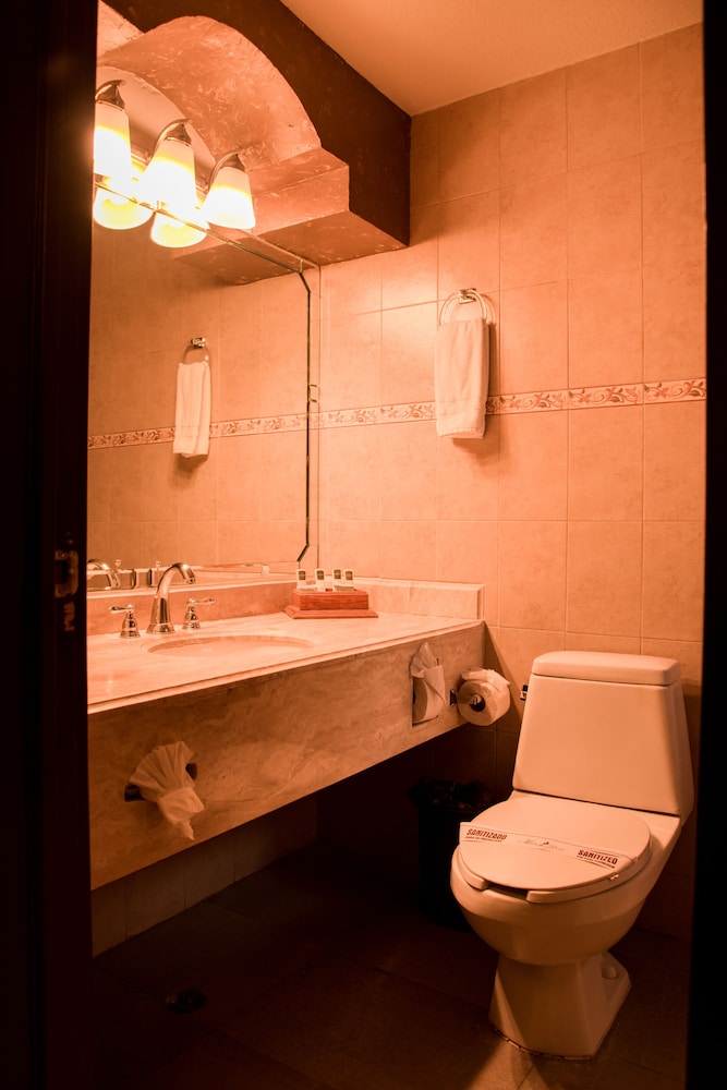 Business Hotel And Suites Maria Bonita 42/82