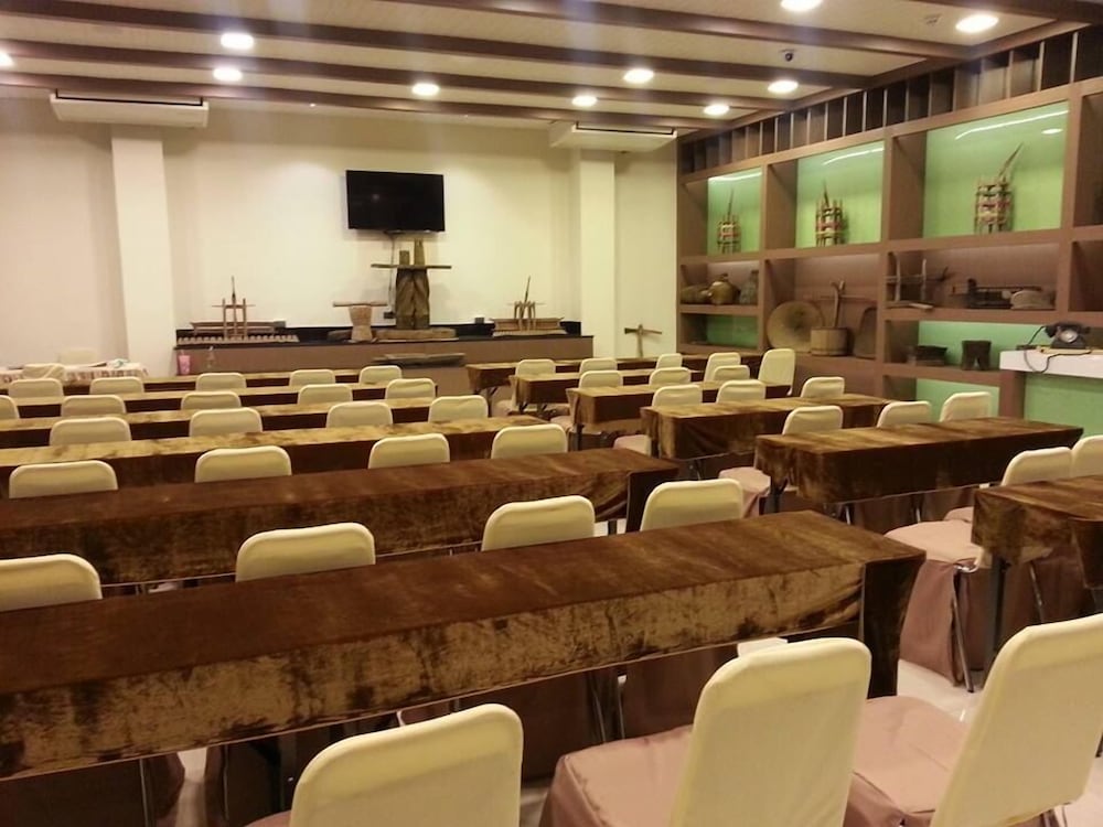 Ingtara Hotel 40/43