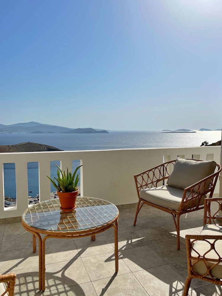 Kallichoron Art Boutique Hotel 3/73