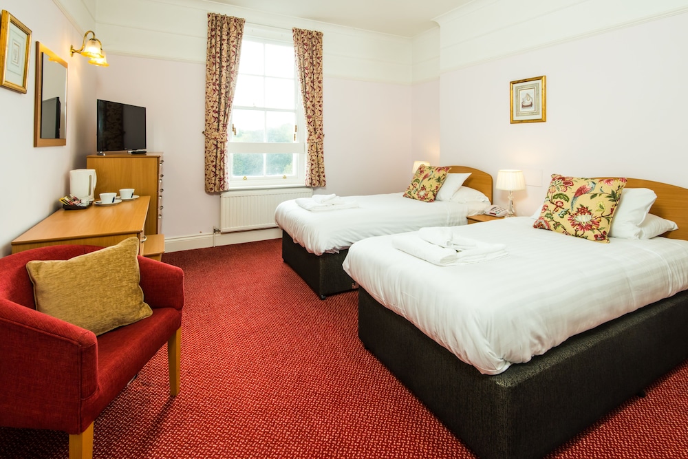 Cliffden Hotel 18/66